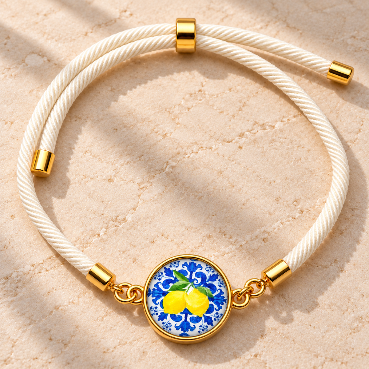BRC37 – Bracciale con medaglione decorato