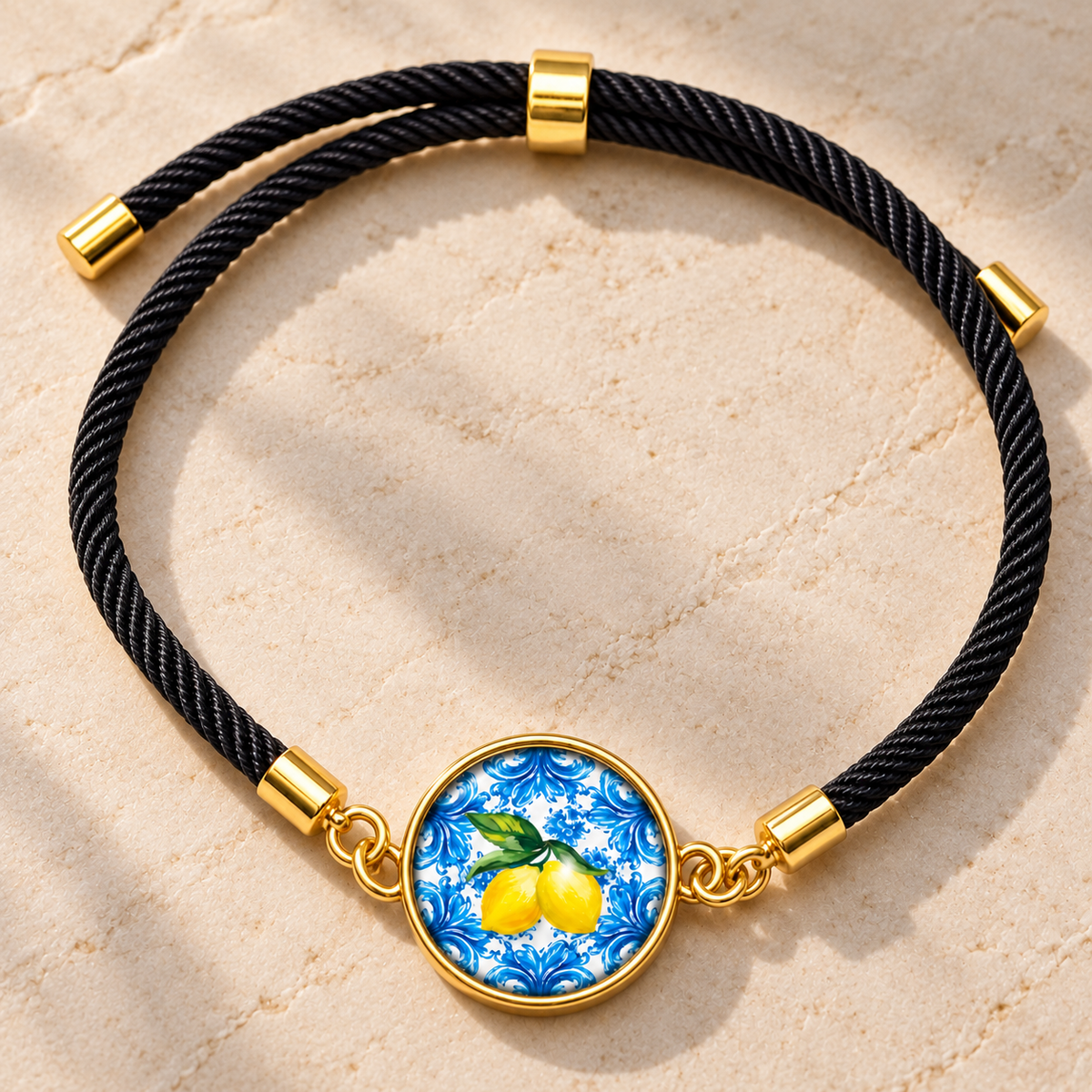 BRC37 – Bracciale con medaglione decorato